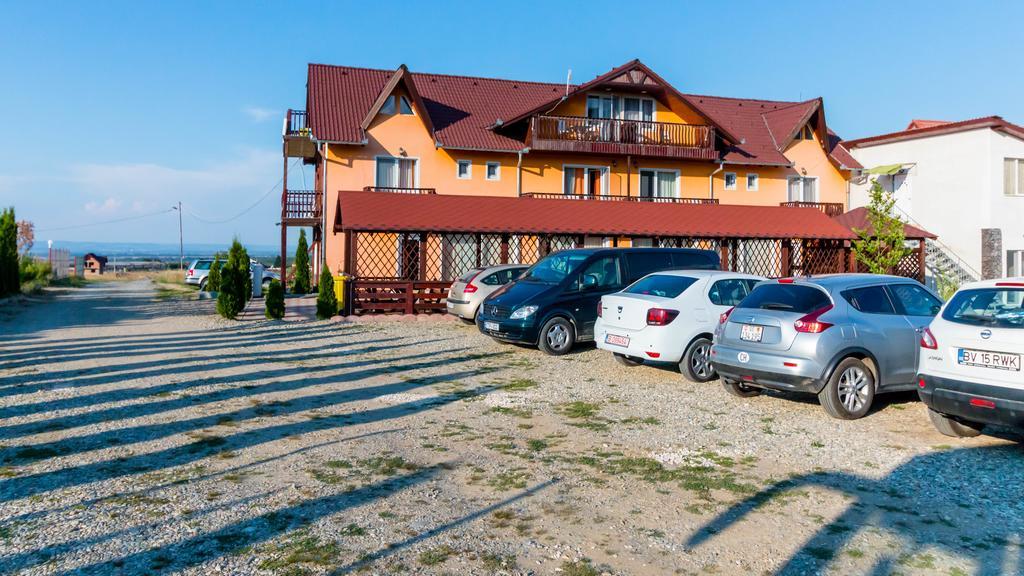 Pensiunea Mountain King Simbata de Sus Exterior photo